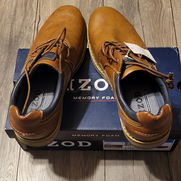IZOD brown dress shoes - Picture 2 of 6